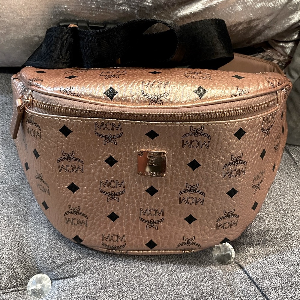 MCM Fanny Authentic!